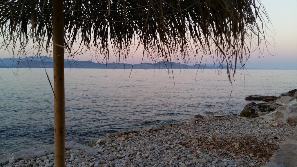 Linamare Eolos Kiveri Exterior photo